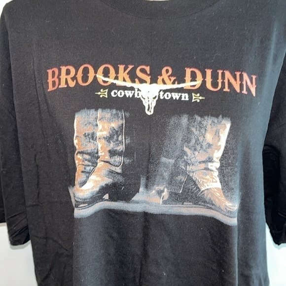 Brooks & Dunn Cowboy Town Tour Western Graphic T Shirt
Black XXL Short Sleeve - Picture 2 of 7